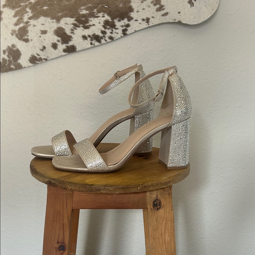 Formal Silver Strappy Heels - Picture 3 of 7